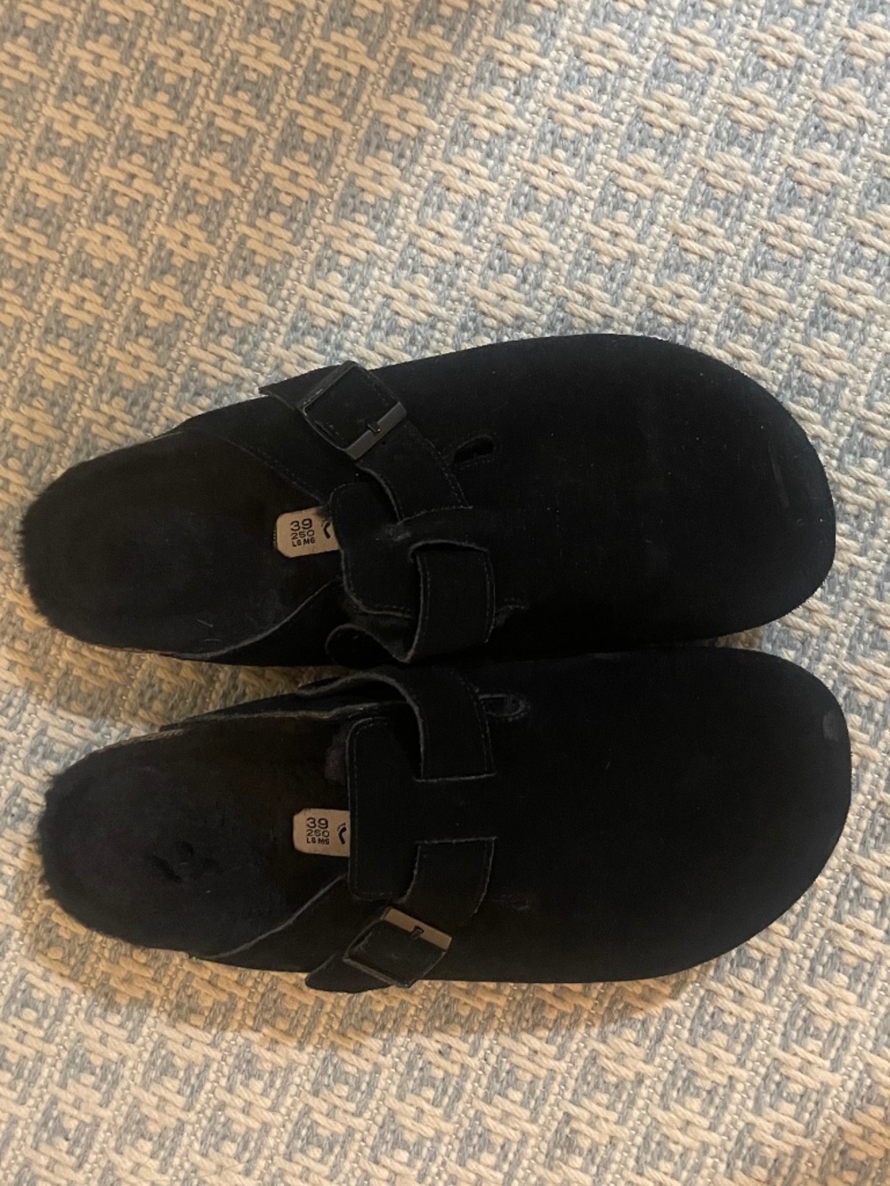 Boston black suede shearling